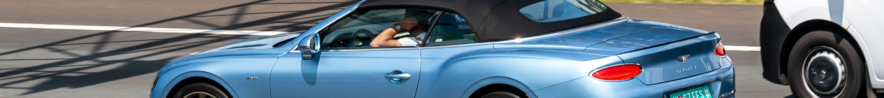 Bentley Continental GTC V8 Azure