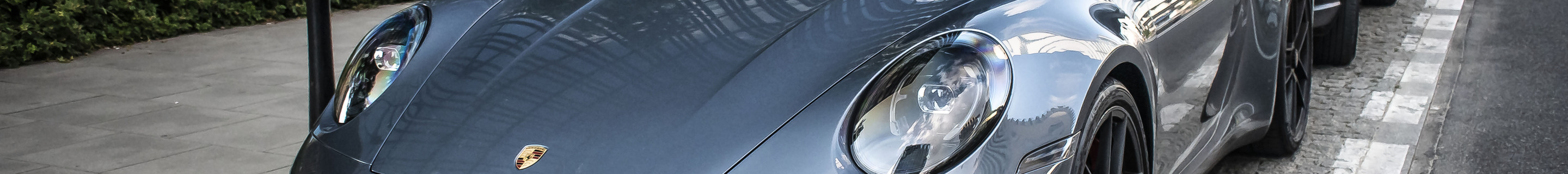 Porsche 992 Carrera 4 GTS Cabriolet MkII