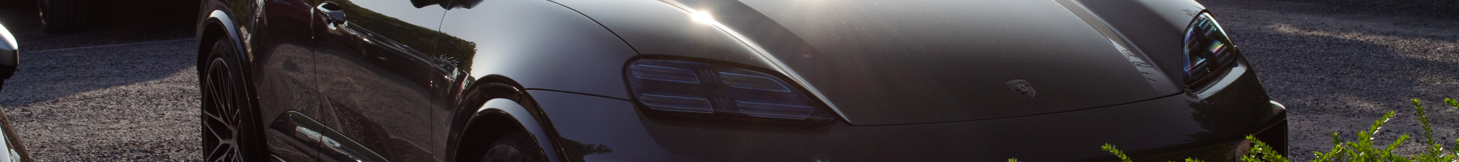 Porsche Macan EV Turbo