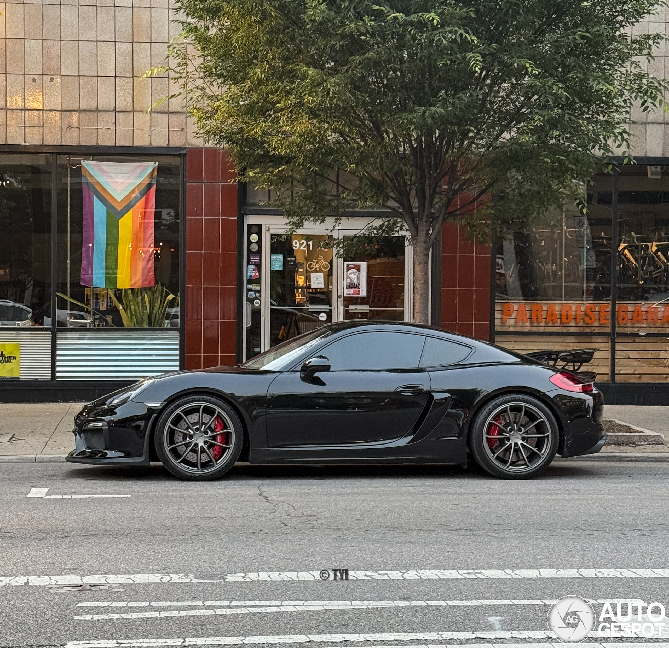 Porsche 981 Cayman GT4