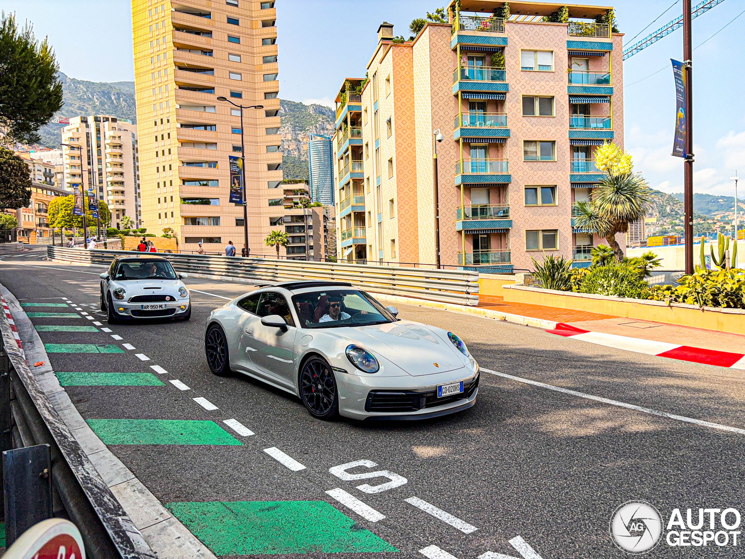 Porsche 992 Carrera 4S