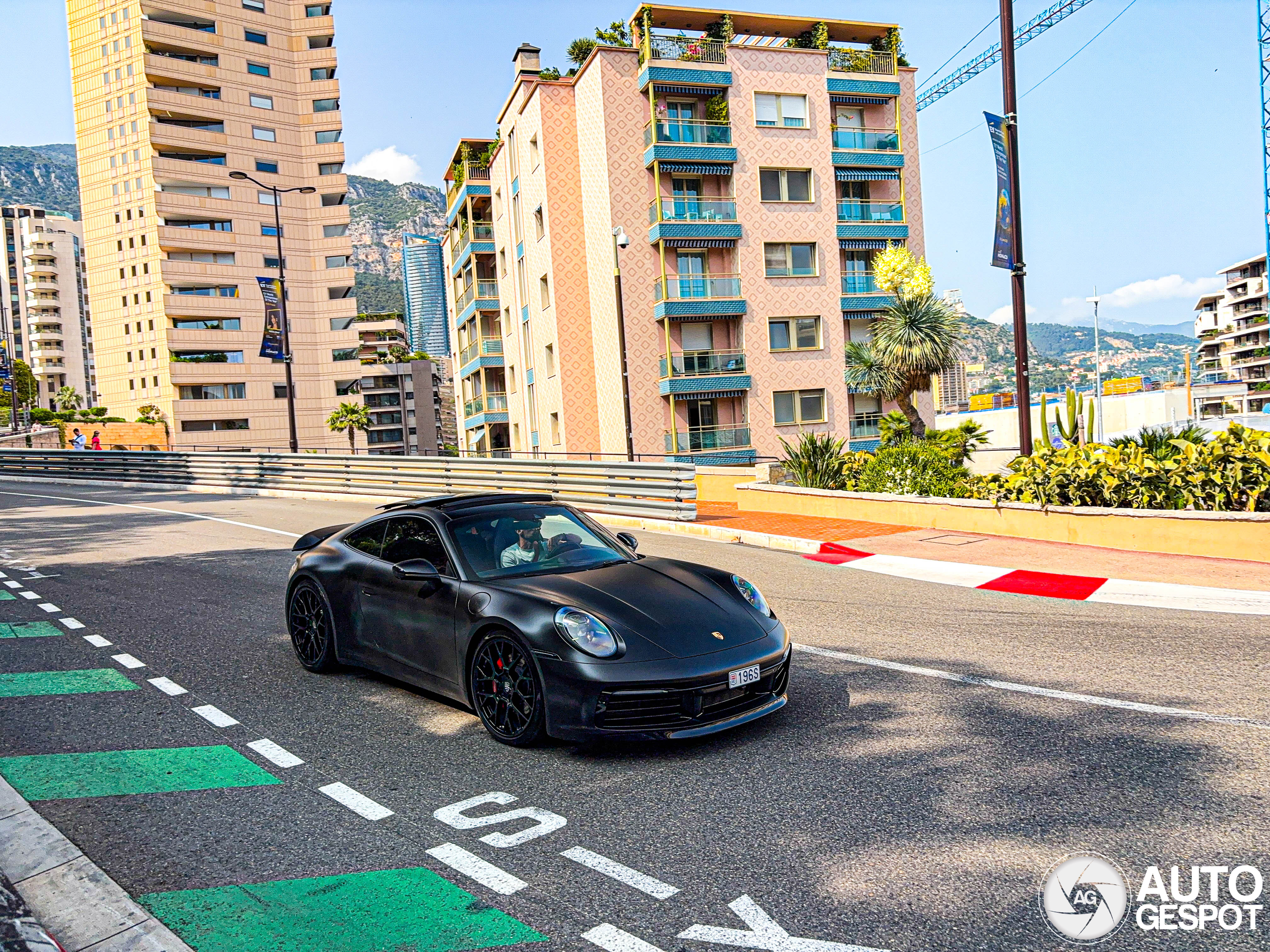 Porsche 992 Carrera S