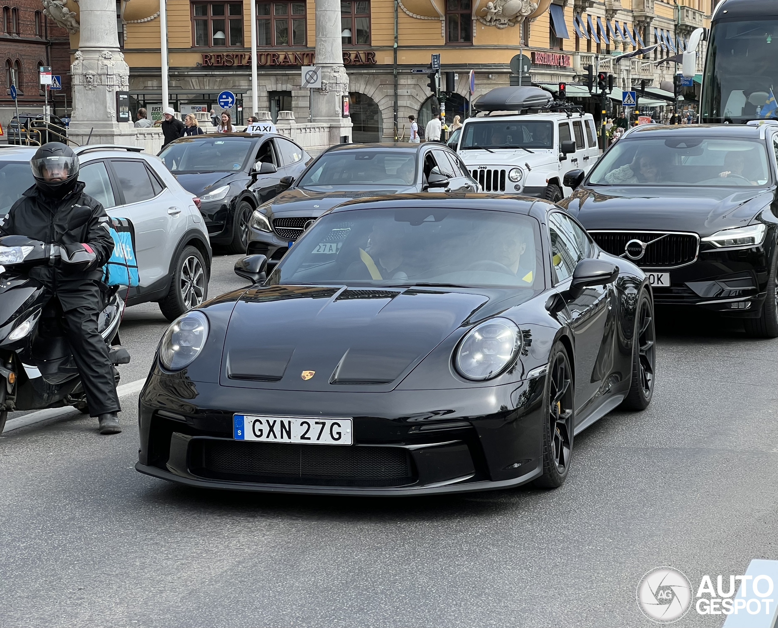 Porsche 992 GT3 Touring
