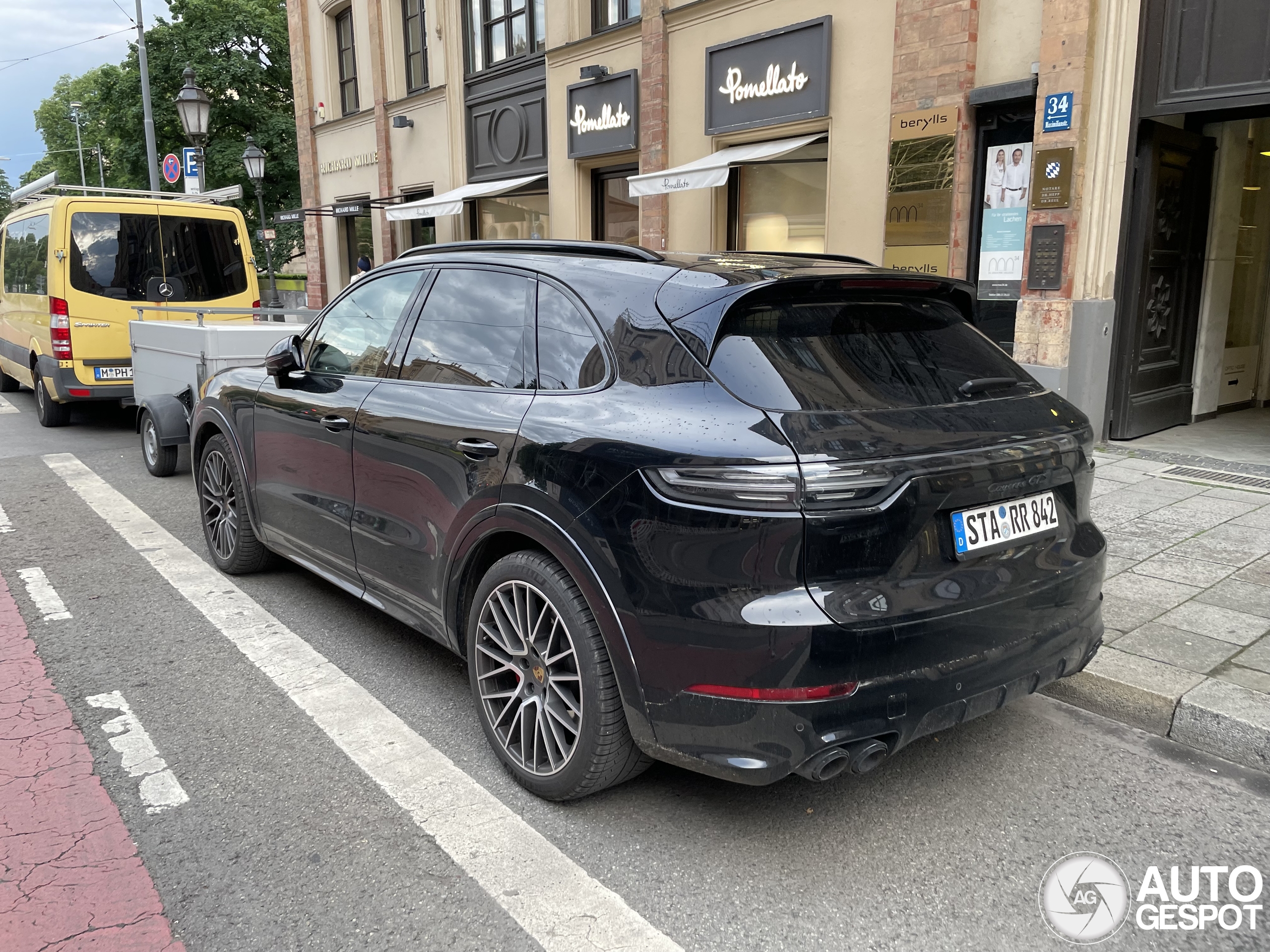 Porsche 9YA Cayenne GTS