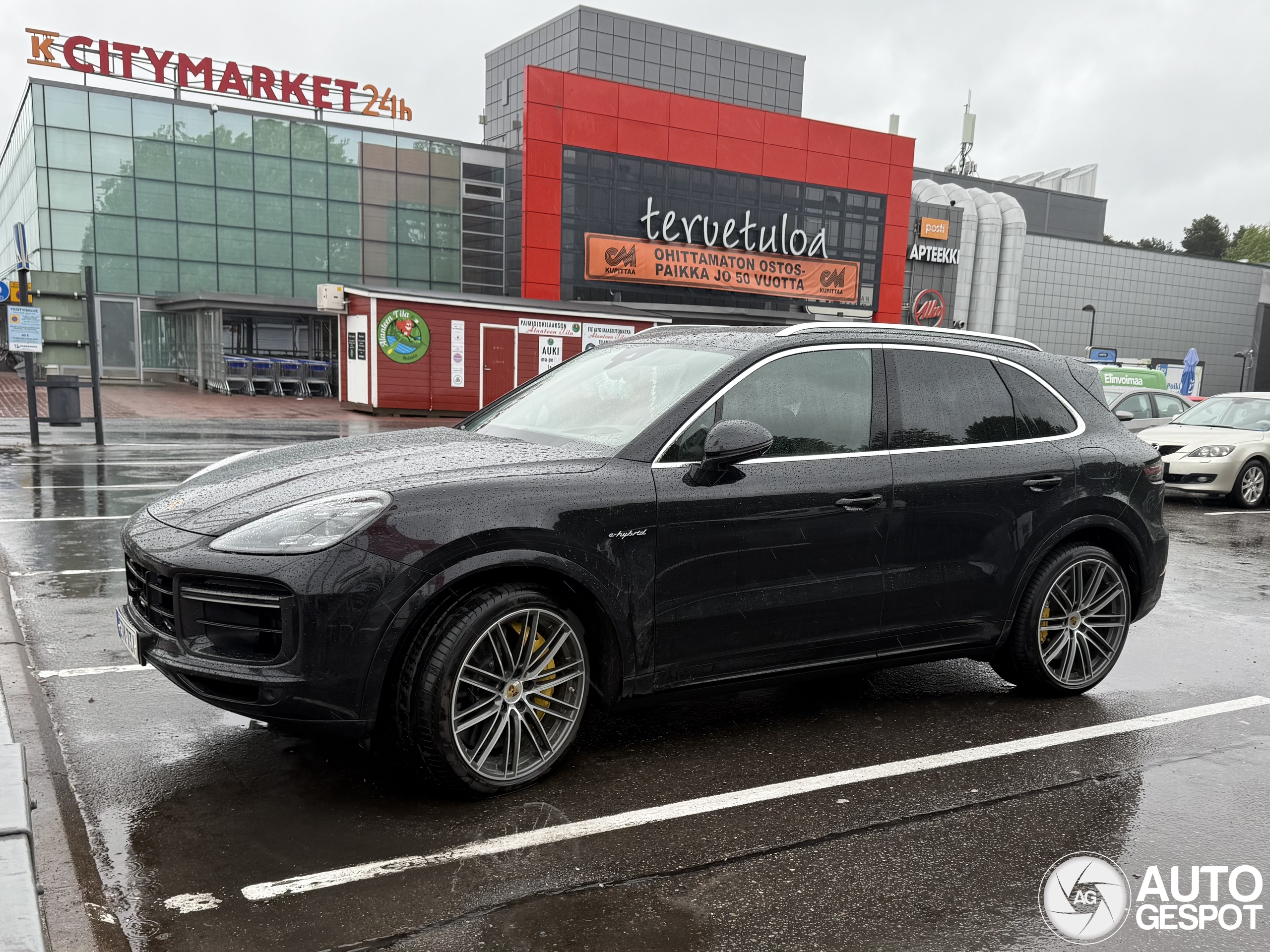 Porsche Cayenne Turbo S E-Hybrid
