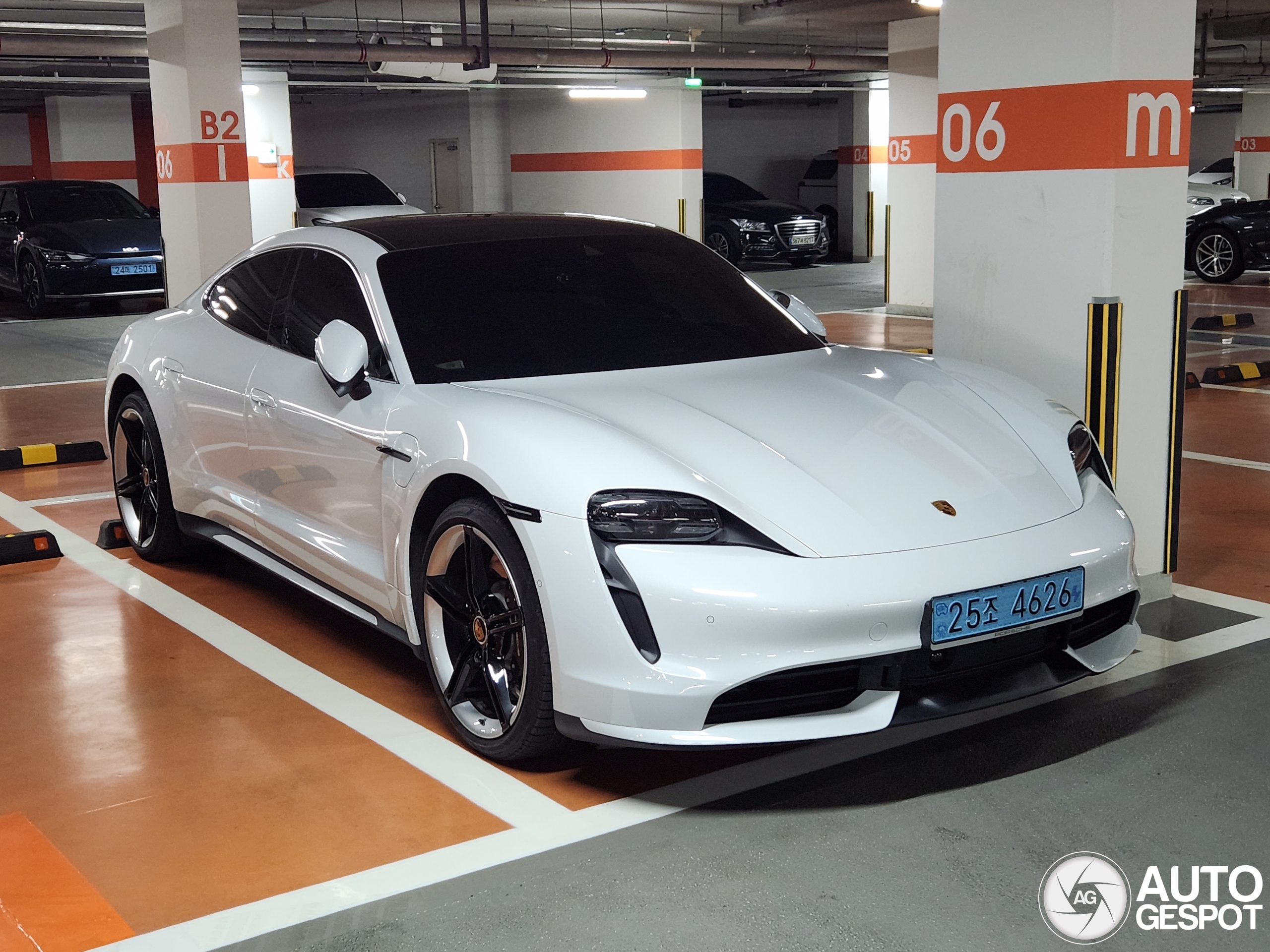 Porsche Taycan Turbo
