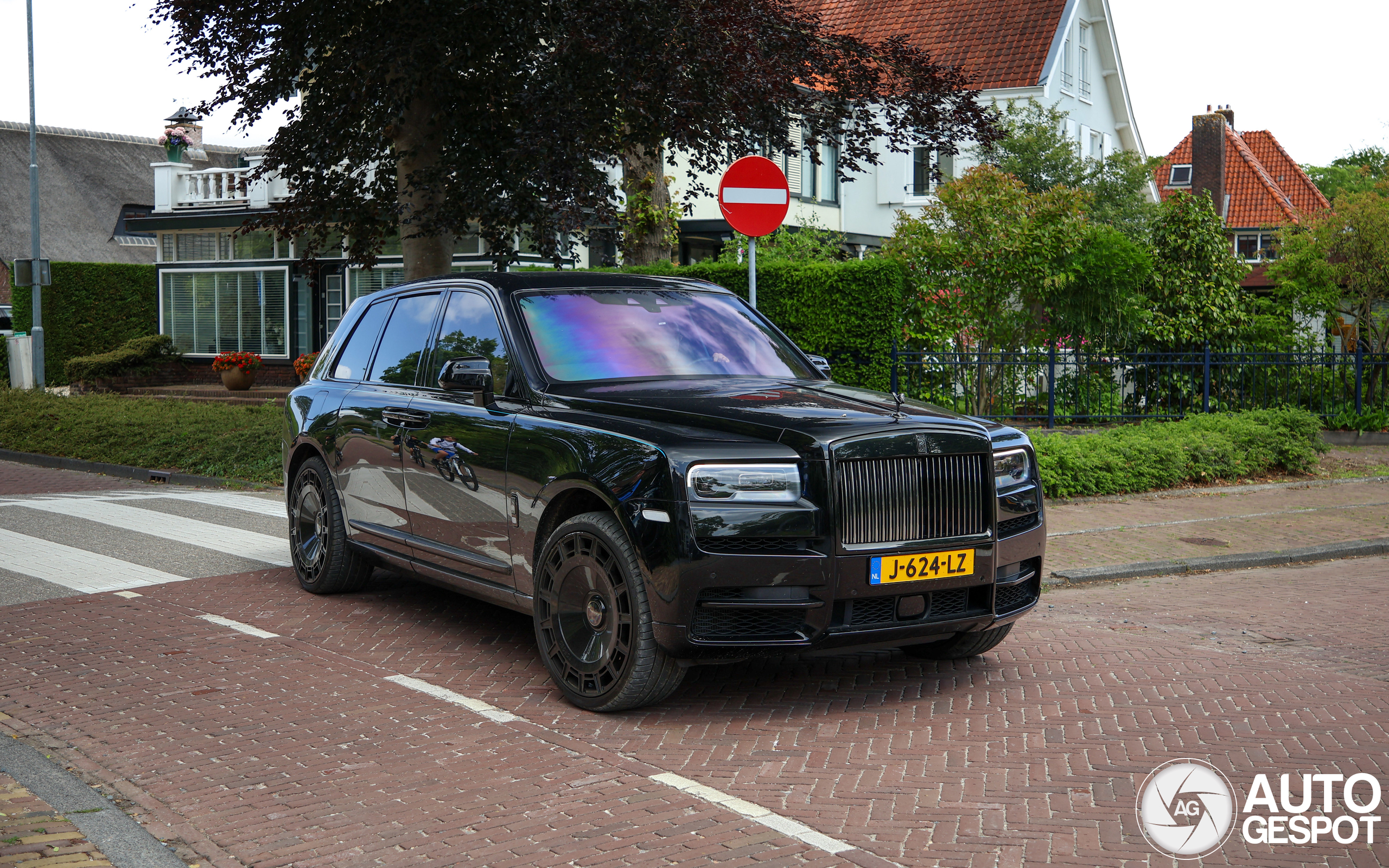Rolls-Royce Cullinan Black Badge