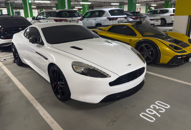 Aston Martin DB9 2013