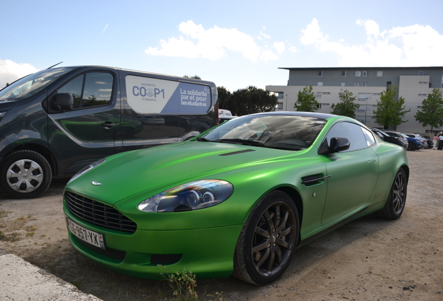 Aston Martin DB9