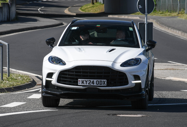 Aston Martin DBX707
