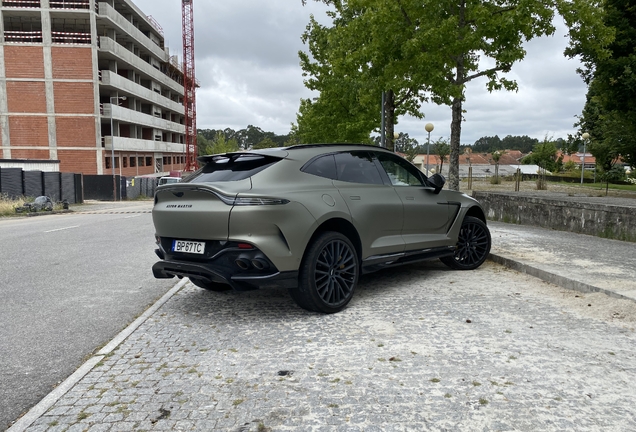 Aston Martin DBX707
