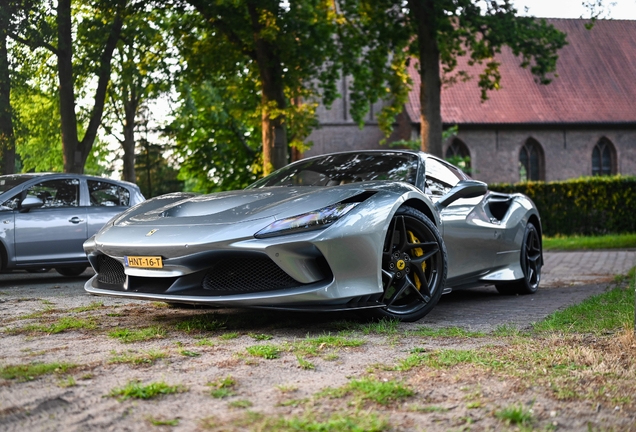 Ferrari F8 Spider