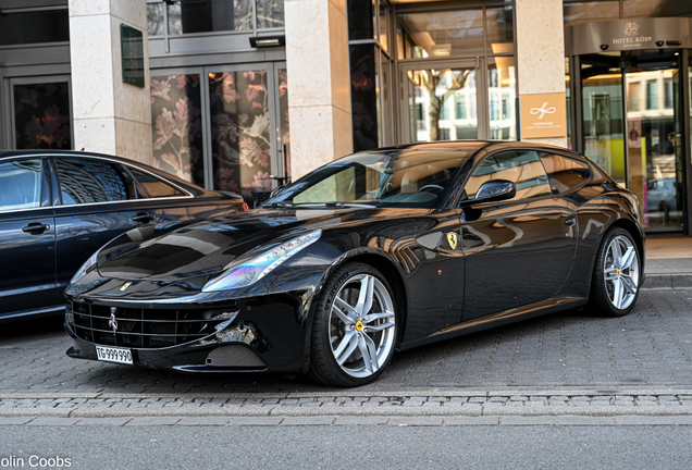 Ferrari FF