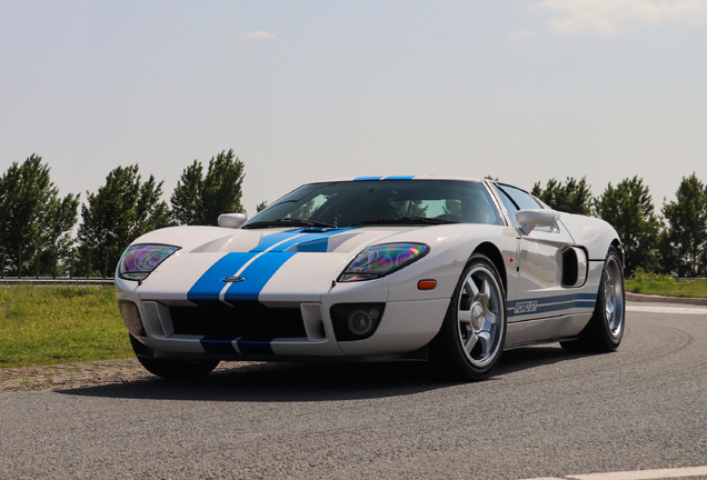 Ford GT