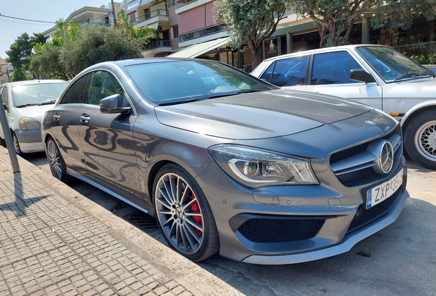 Mercedes-Benz CLA 45 AMG C117
