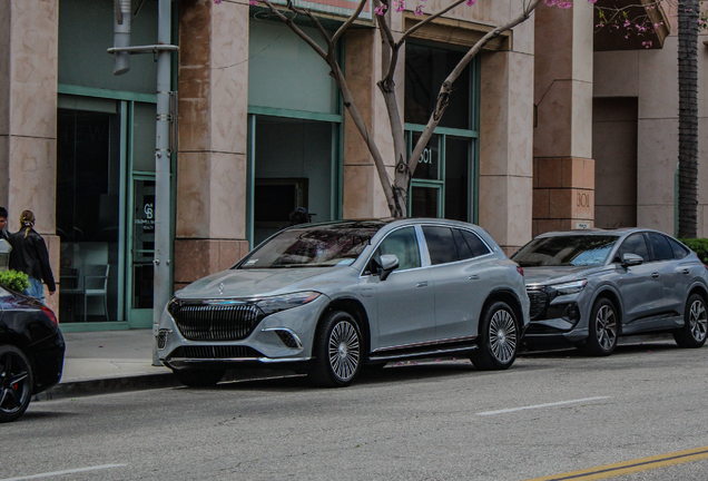 Mercedes-Maybach EQS 680 SUV