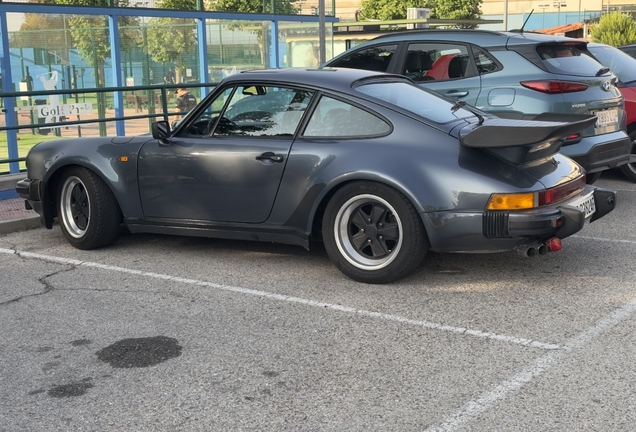 Porsche 930 Turbo