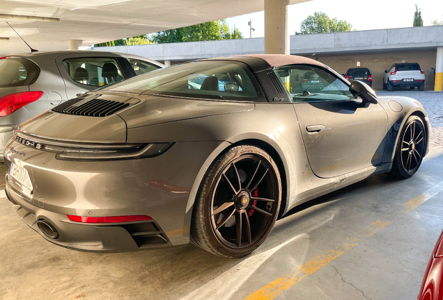 Porsche 992 Targa 4 GTS
