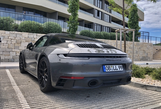 Porsche 992 Targa 4 GTS