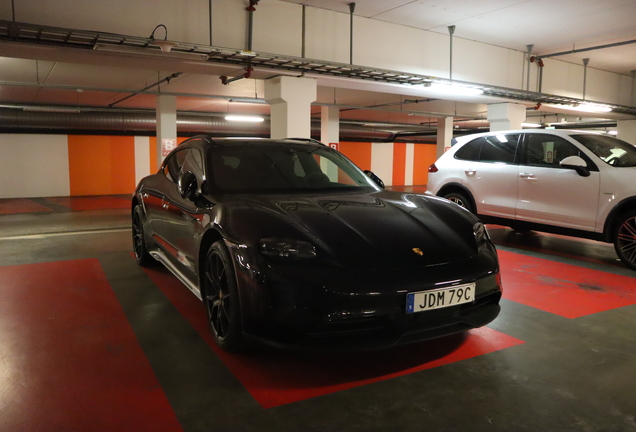 Porsche Taycan GTS Sport Turismo