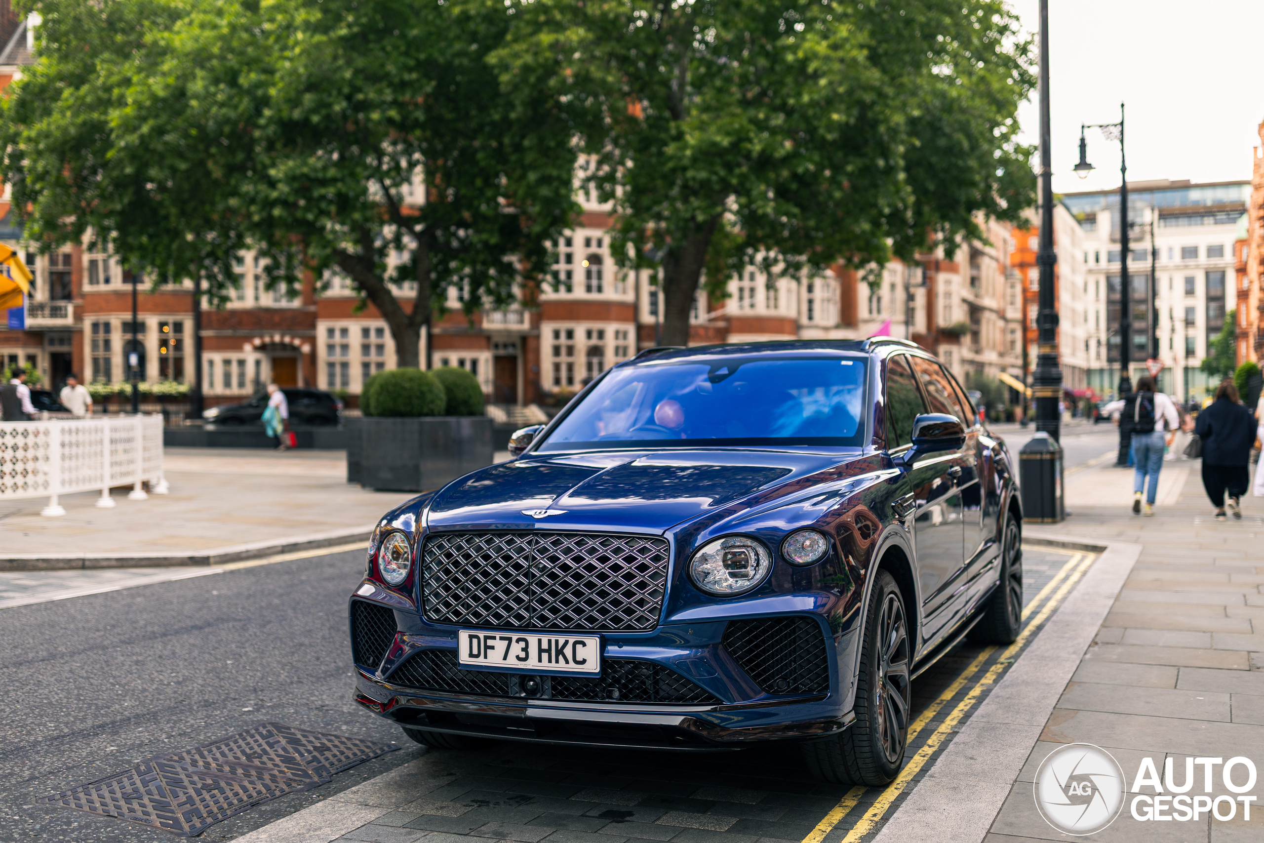 Bentley Bentayga EWB Mulliner