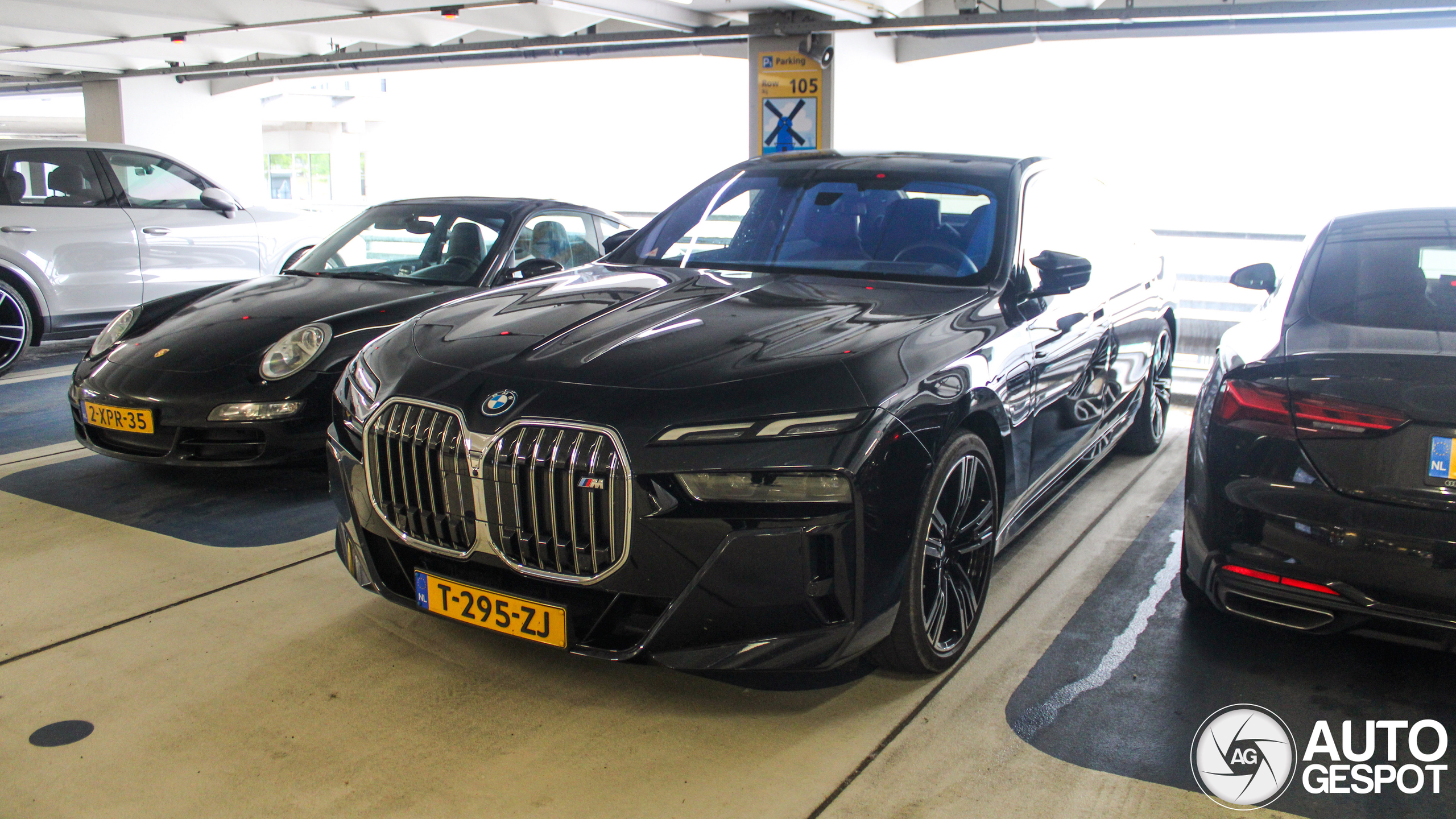 BMW M760e xDrive