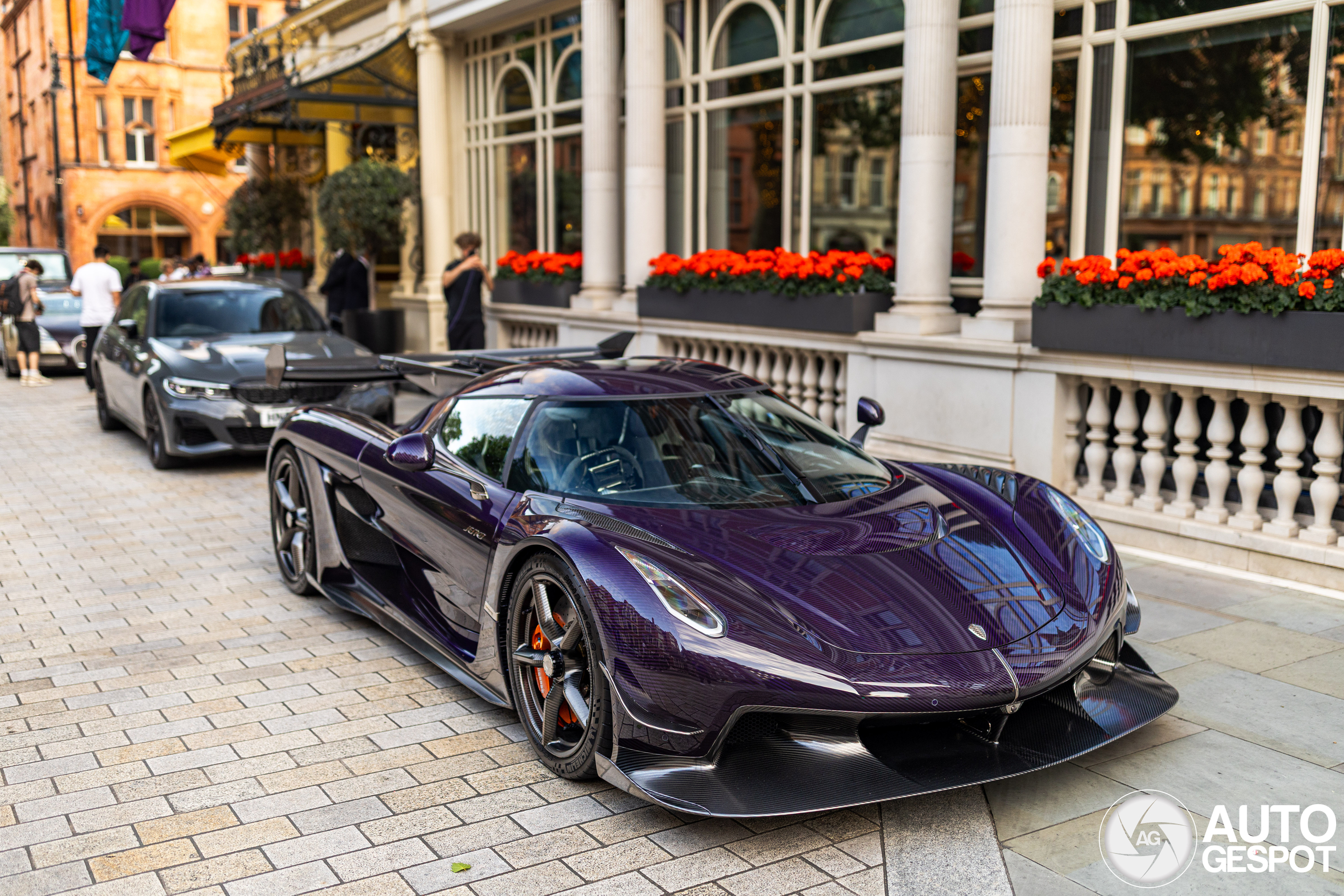 Laferari duo u Londonu sa burnom istorijom