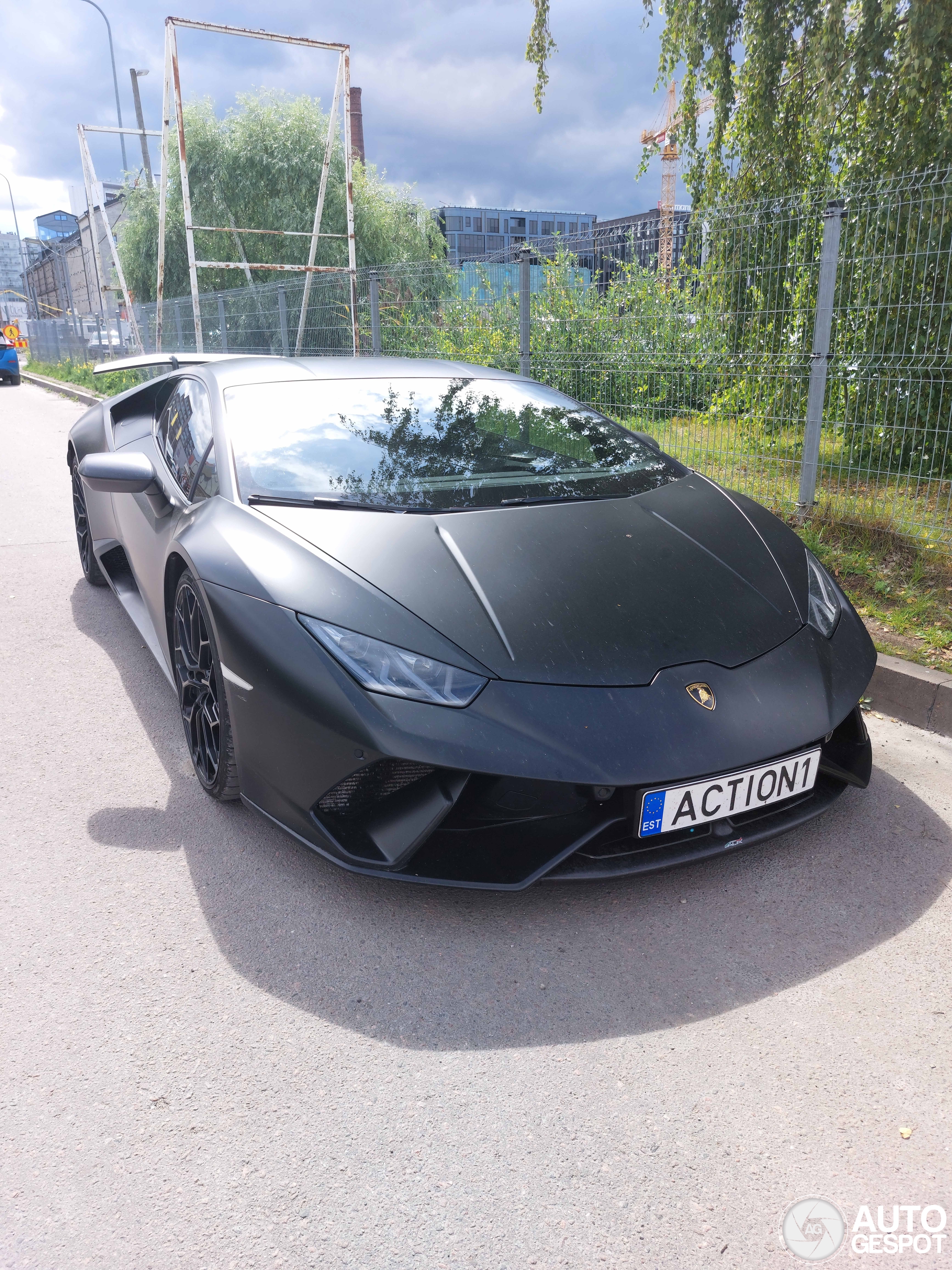 Lamborghini Huracán LP640-4 Performante