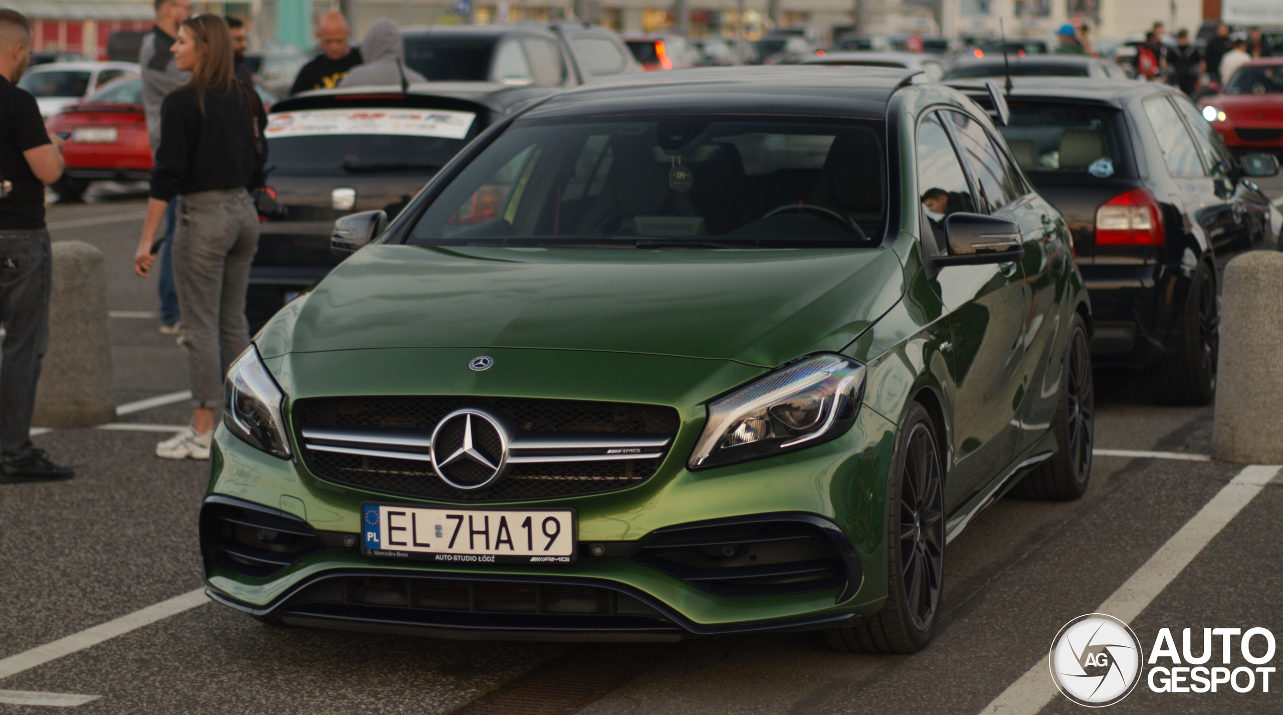 Mercedes-AMG A 45 W176 2015