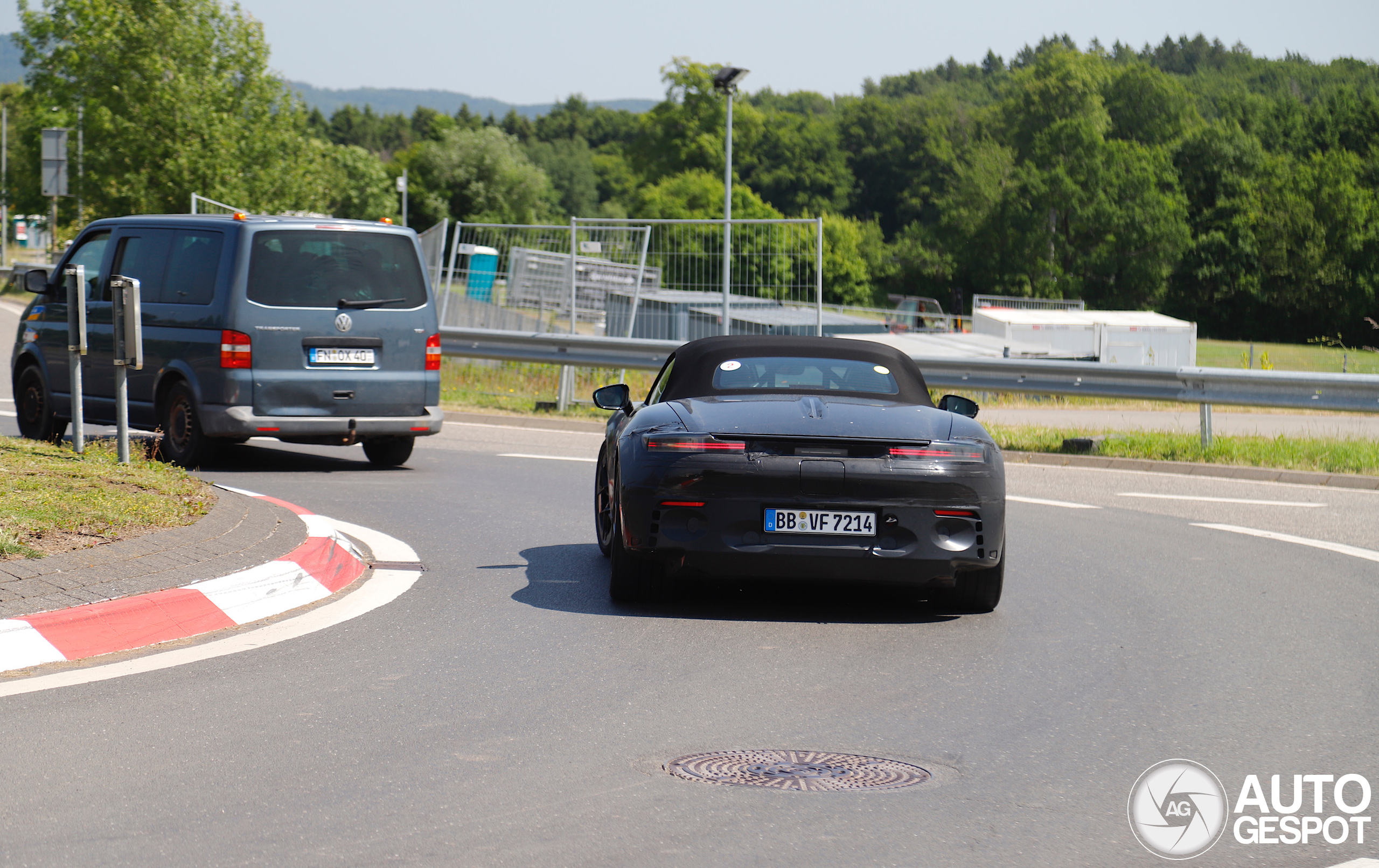 Porsche 718 Boxster EV 2025