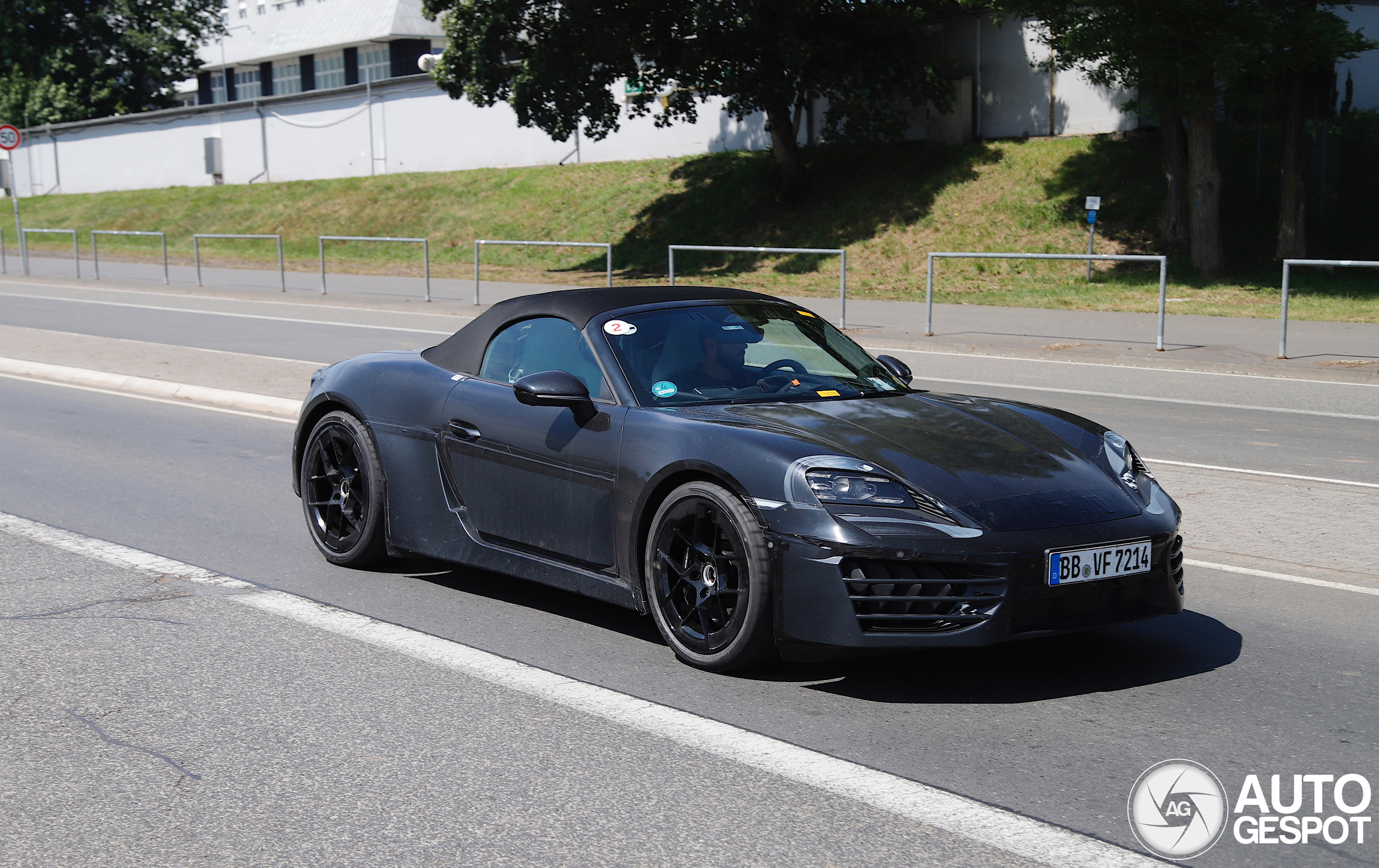 Porsche 718 Boxster EV 2025