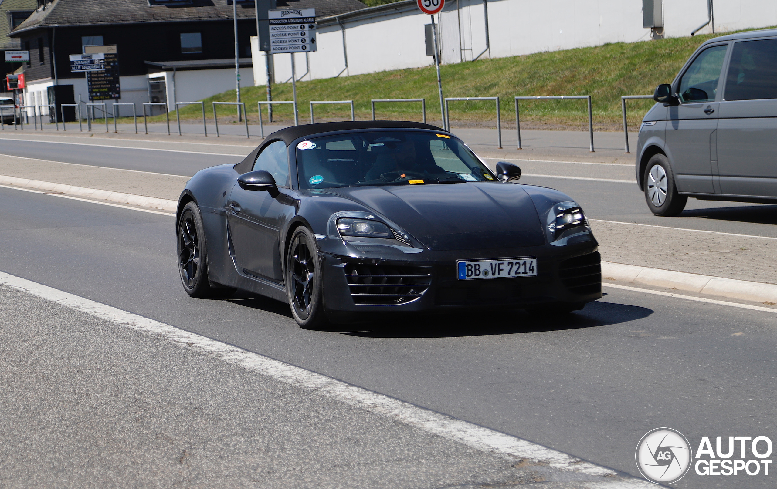 Porsche 718 Boxster EV 2025