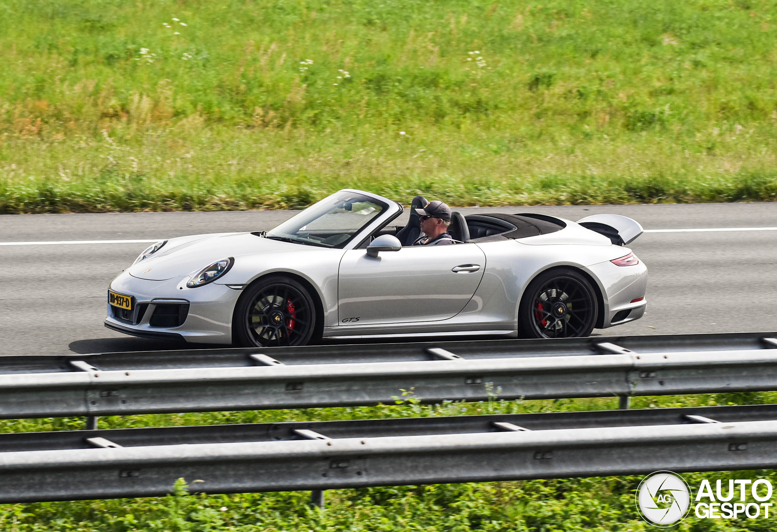 Porsche 991 Carrera 4 GTS Cabriolet MkII