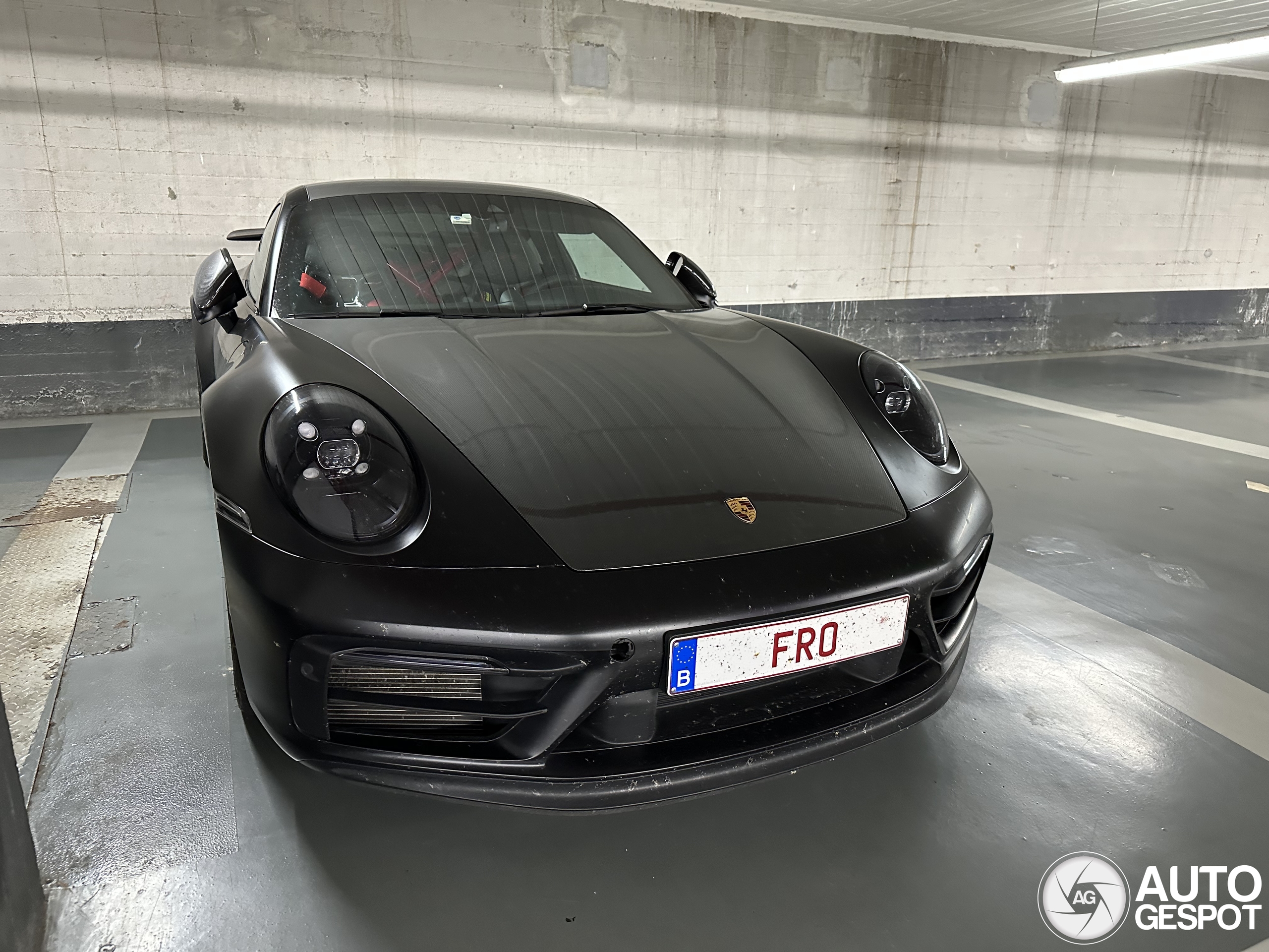 Porsche 992 Carrera 4 GTS