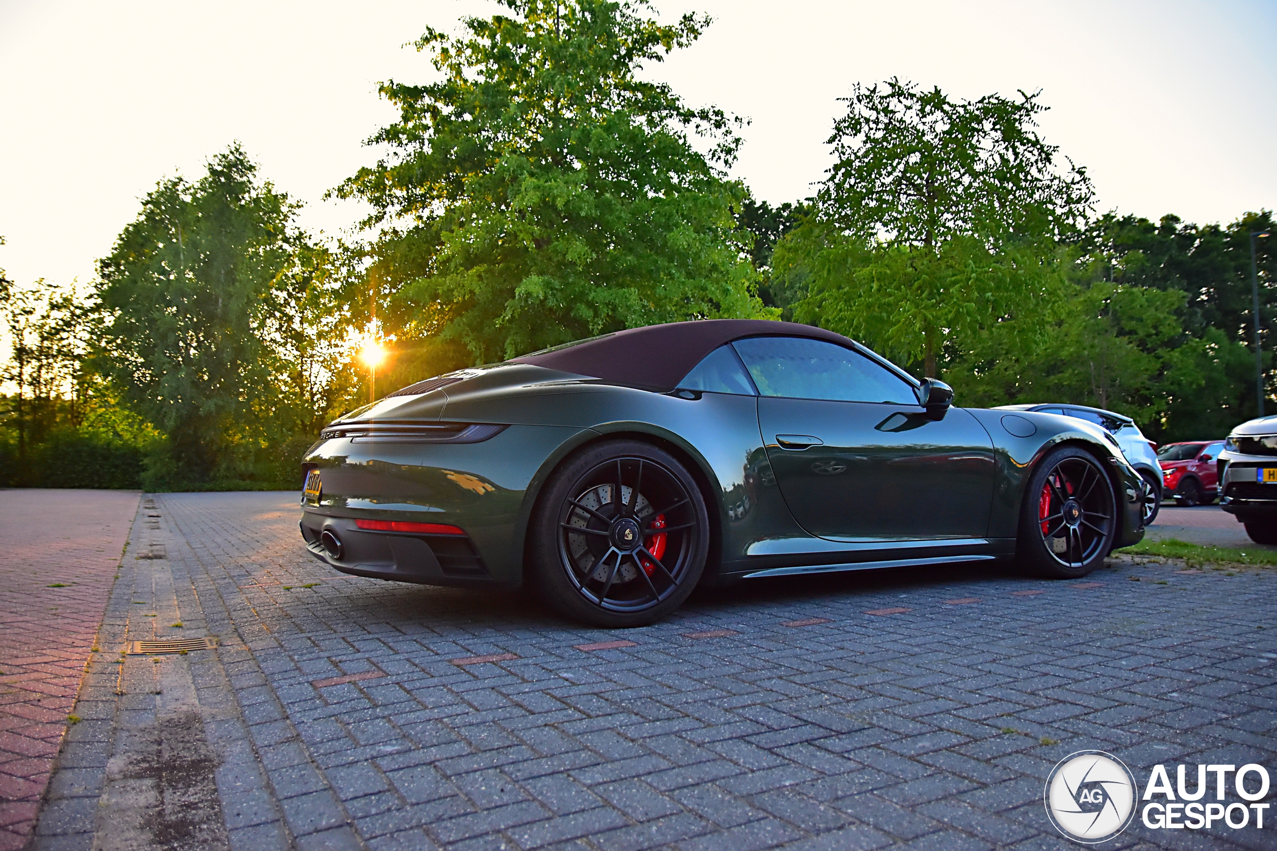 Porsche 992 Carrera 4 GTS Cabriolet