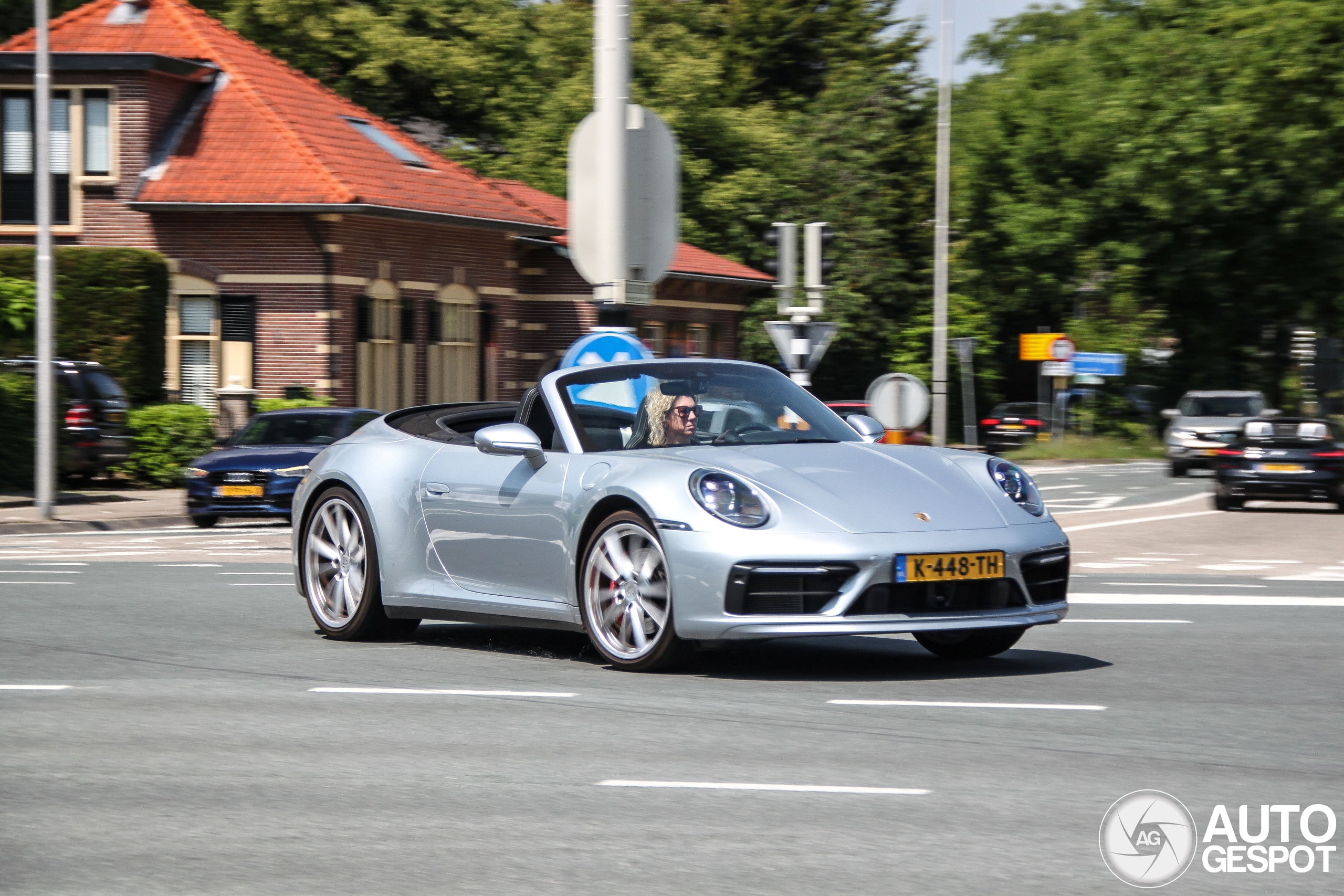 Porsche 992 Carrera 4S Cabriolet