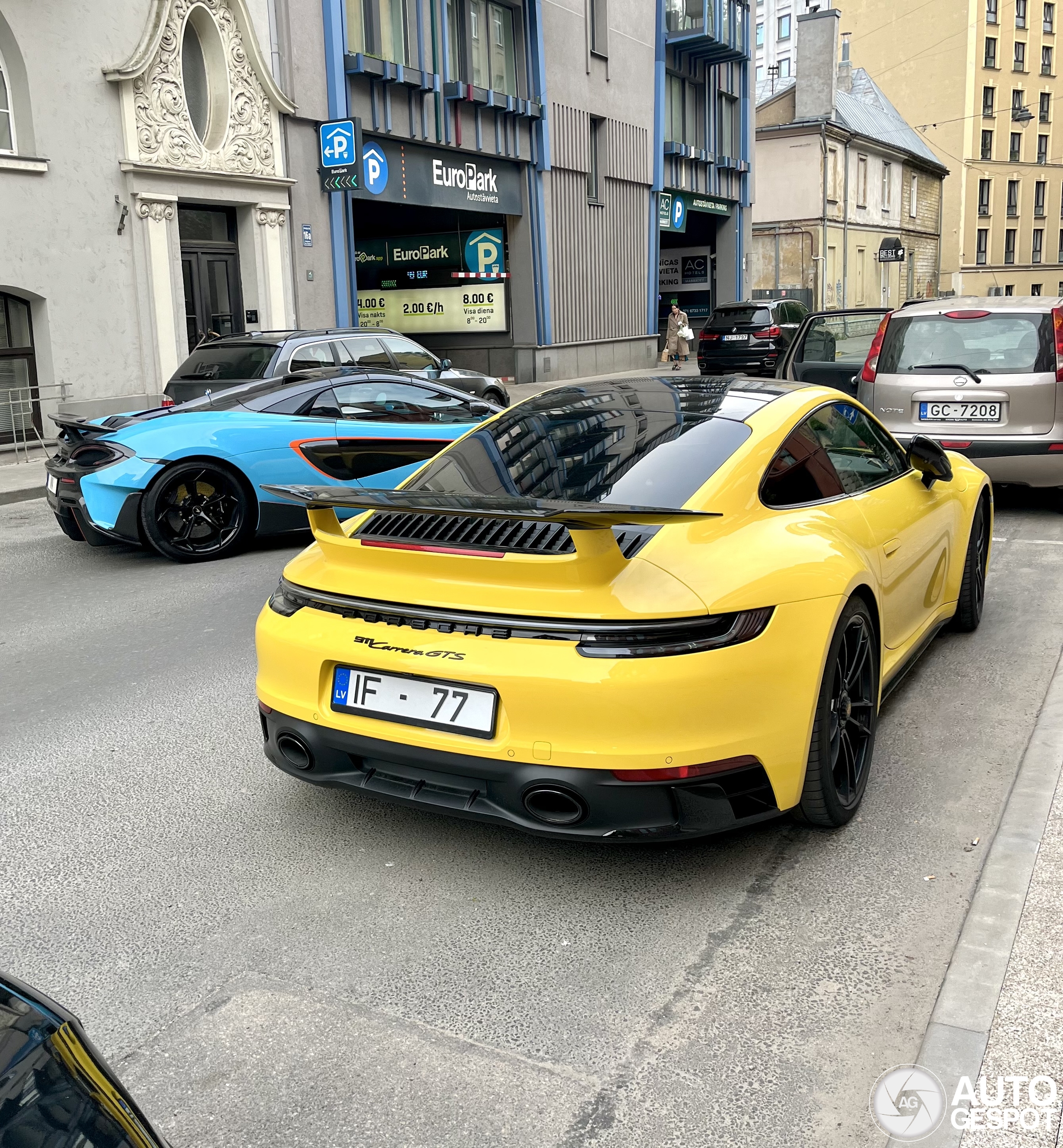 Porsche 992 Carrera GTS