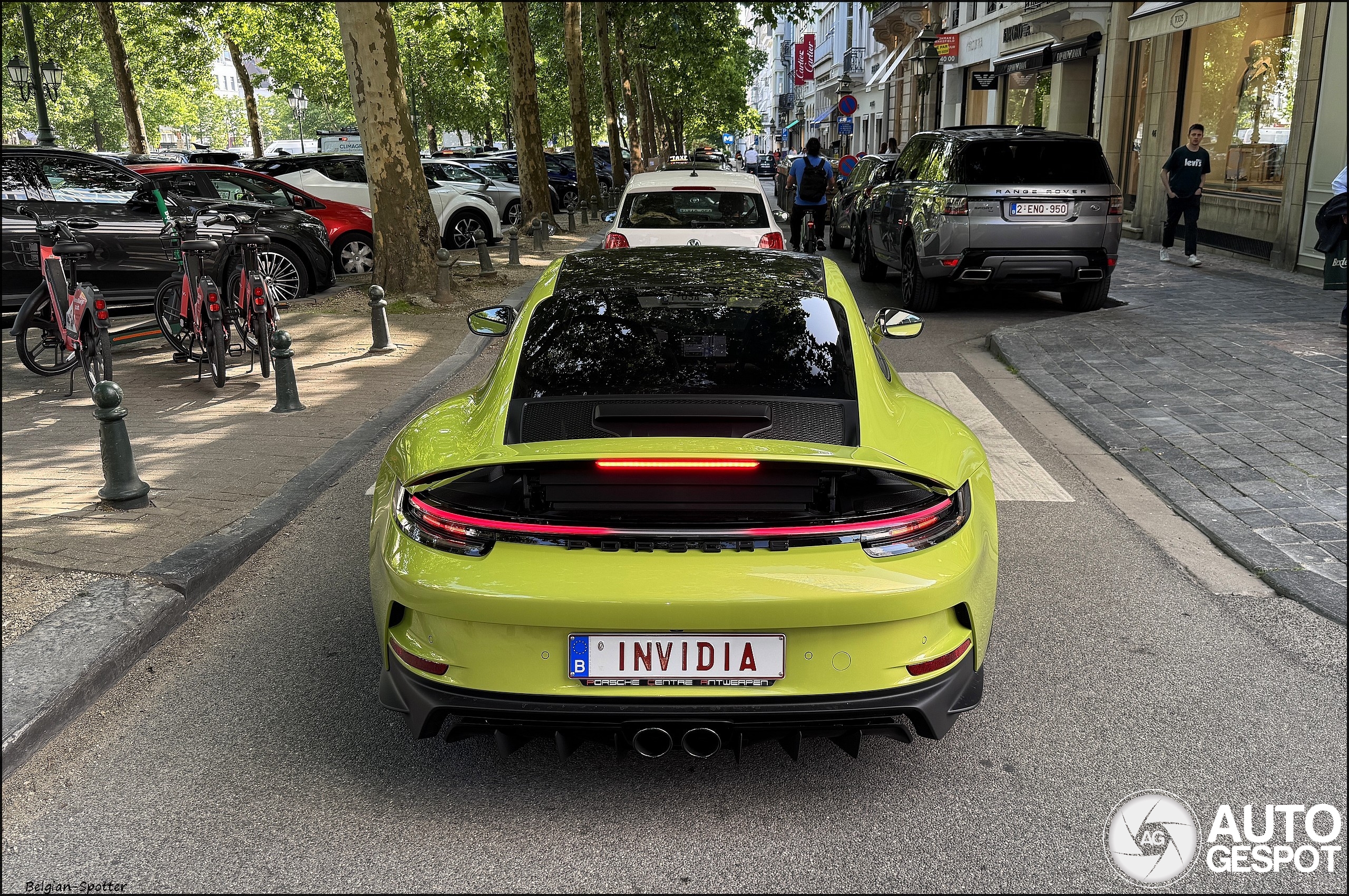 Porsche 992 GT3 Touring
