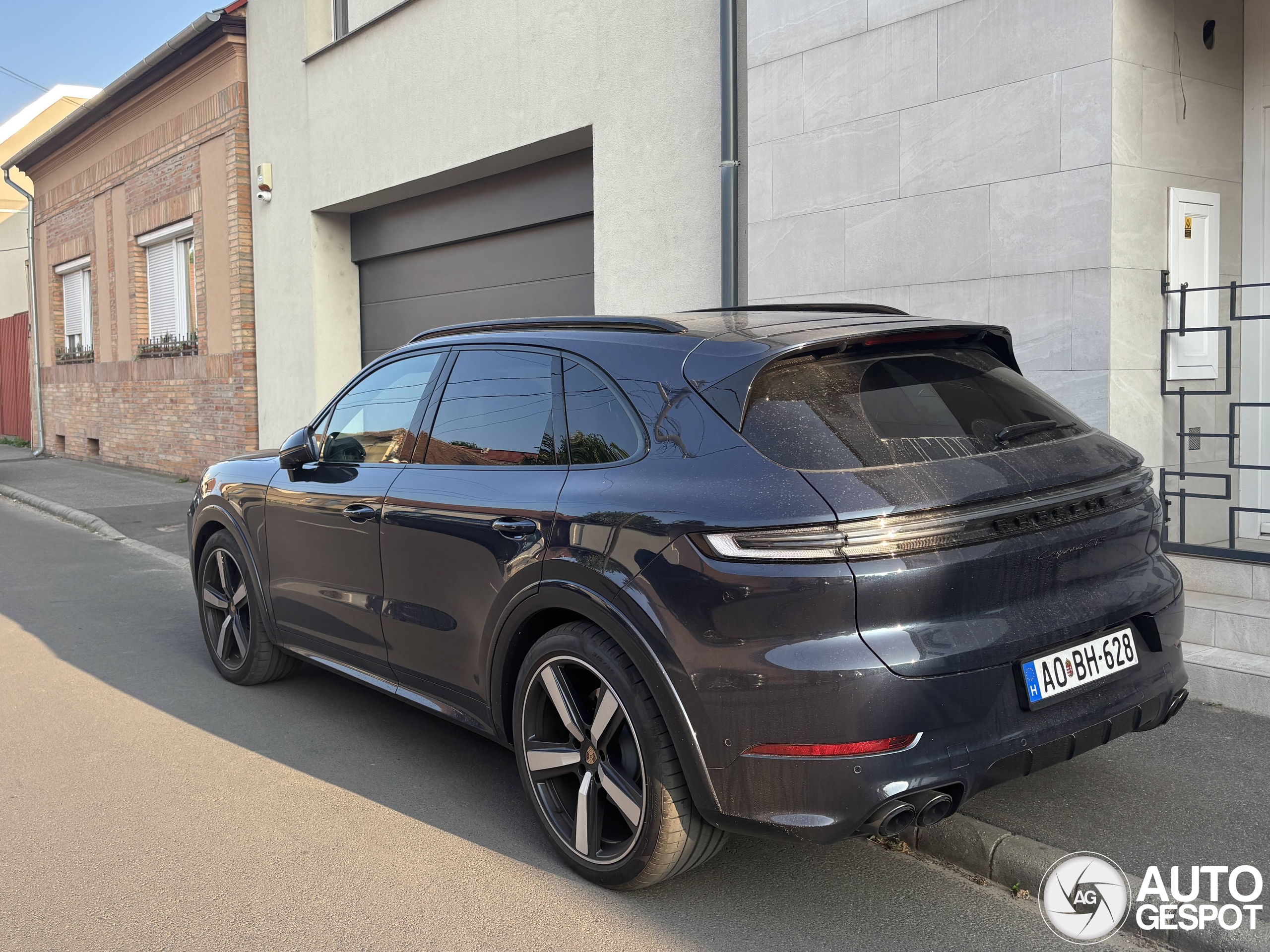 Porsche 9YA Cayenne GTS MkII