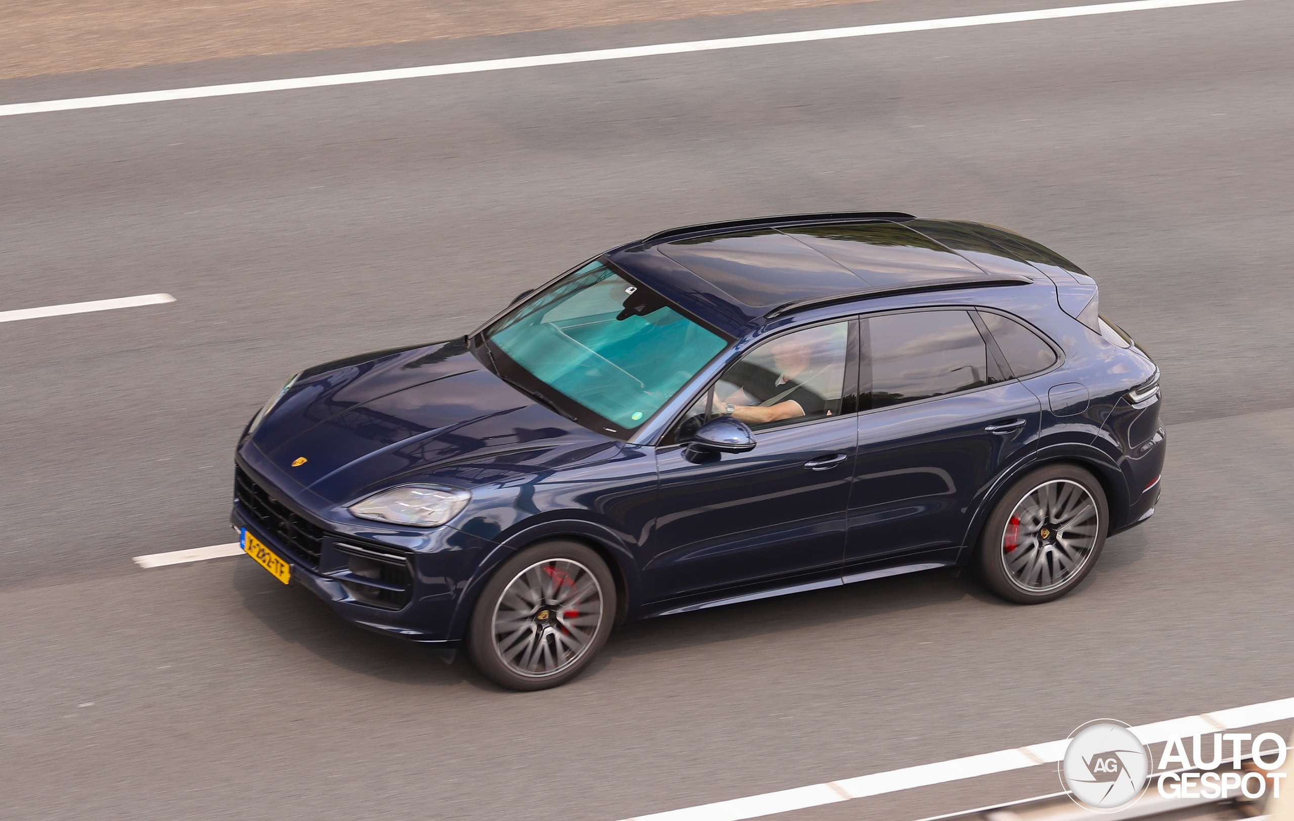 Porsche 9YA Cayenne Turbo E-Hybrid