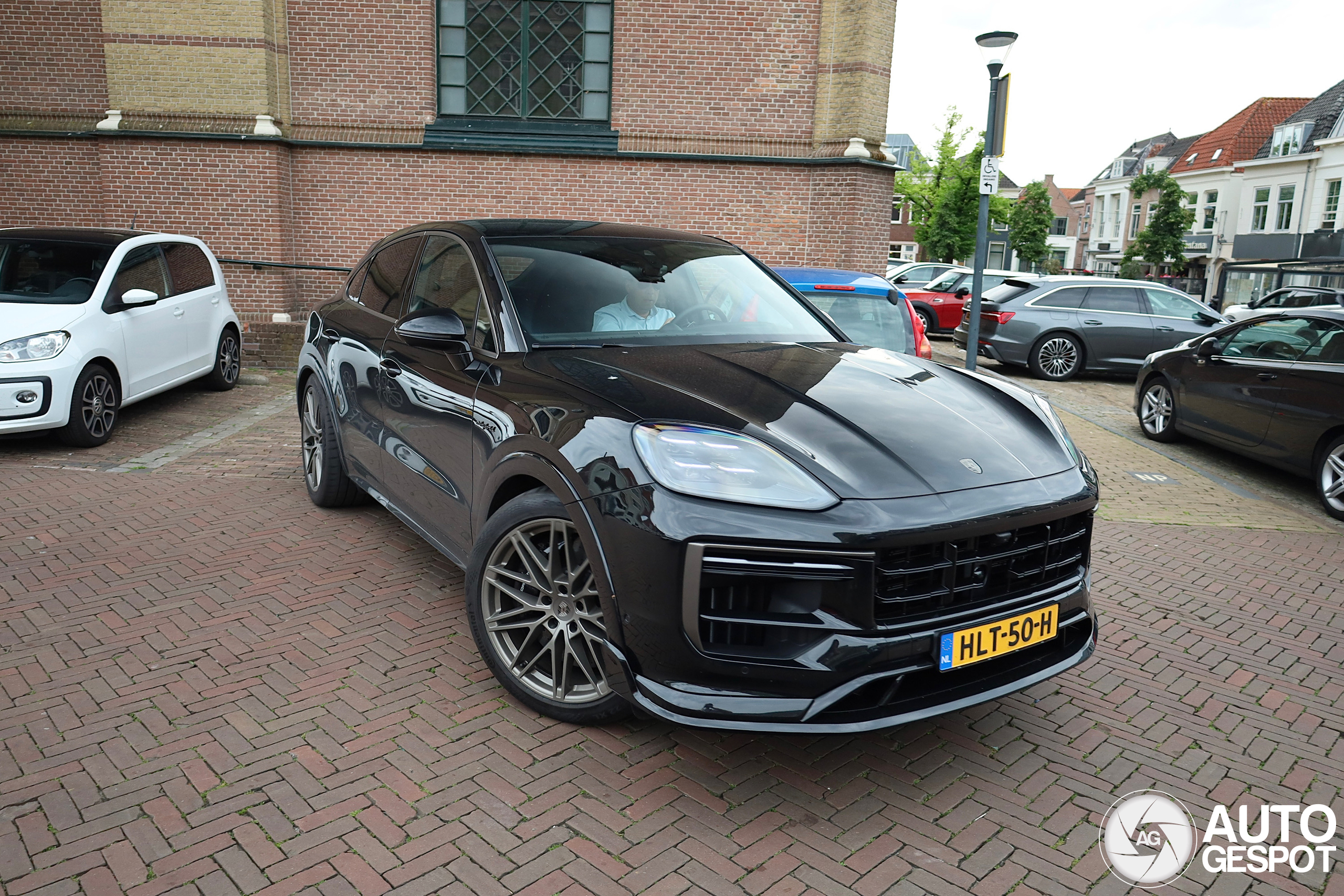 Porsche Cayenne Coupé Turbo E-Hybrid
