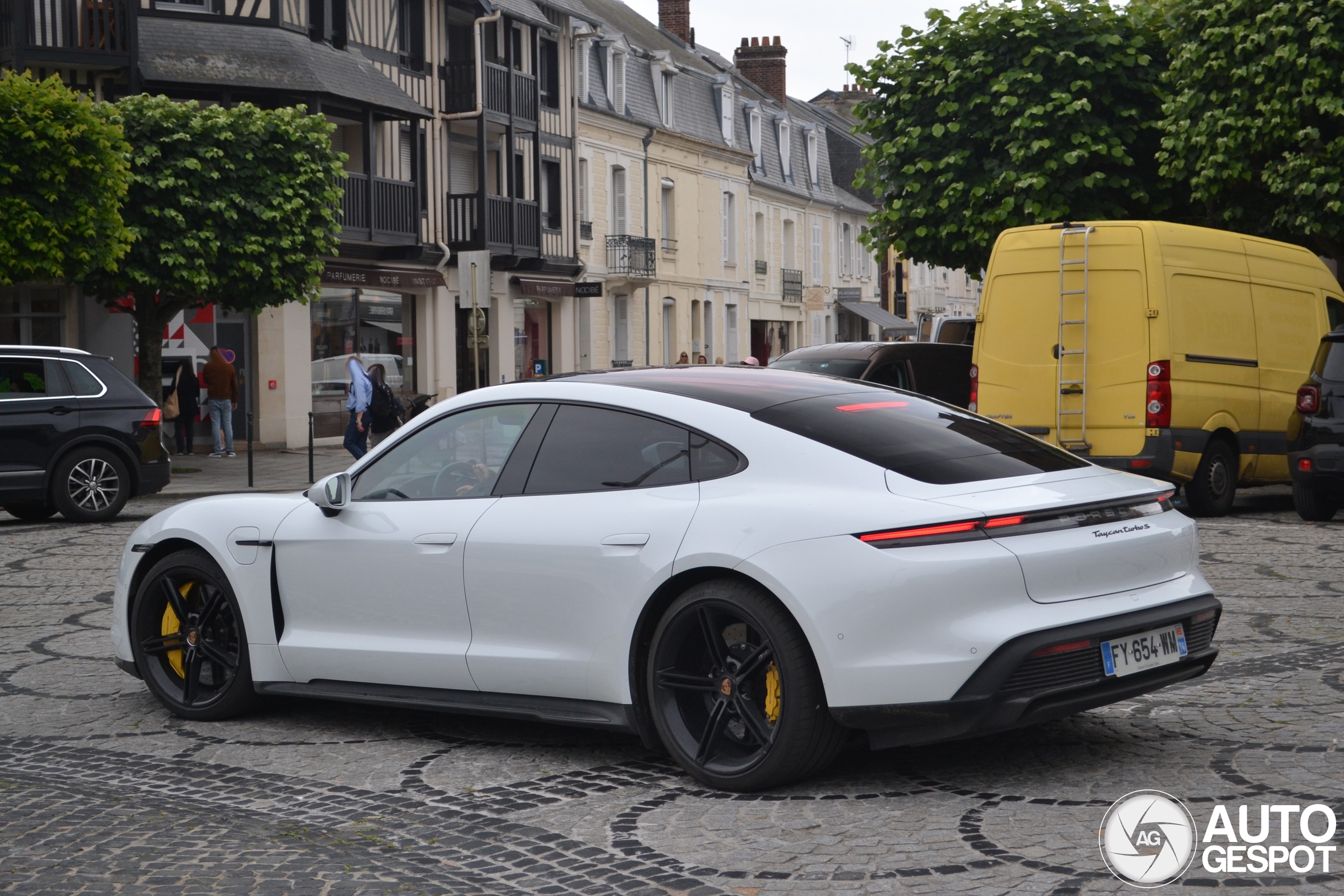 Porsche Taycan Turbo S