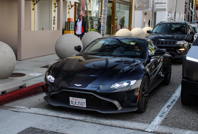 Aston Martin V8 Vantage 2018