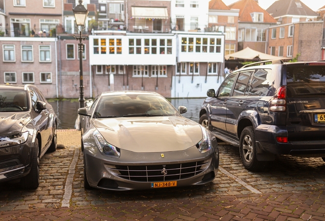 Ferrari FF