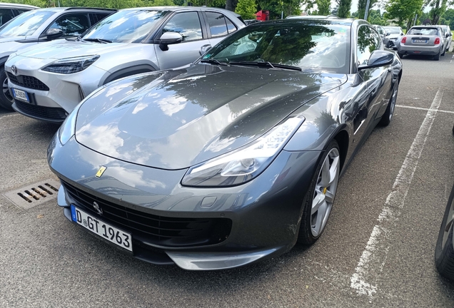 Ferrari GTC4Lusso