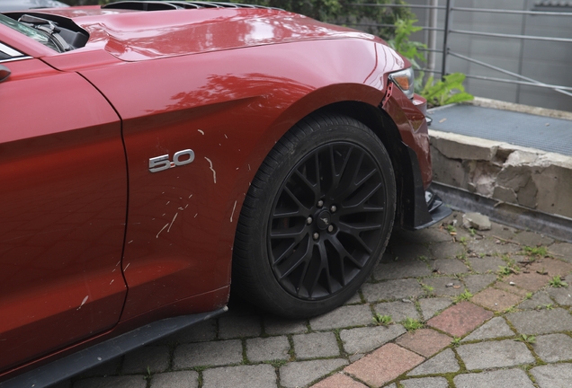 Ford Mustang GT 2015