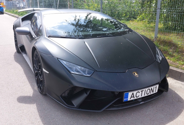 Lamborghini Huracán LP640-4 Performante