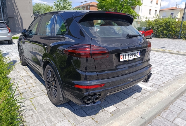 Porsche 958 Cayenne GTS