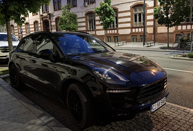 Porsche 95B Macan GTS