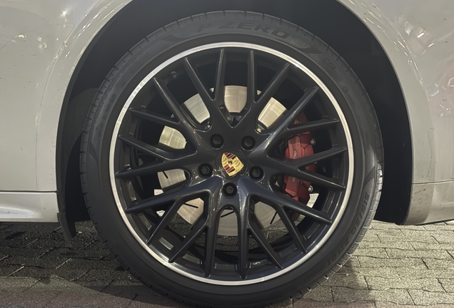 Porsche 971 Panamera Turbo Sport Turismo